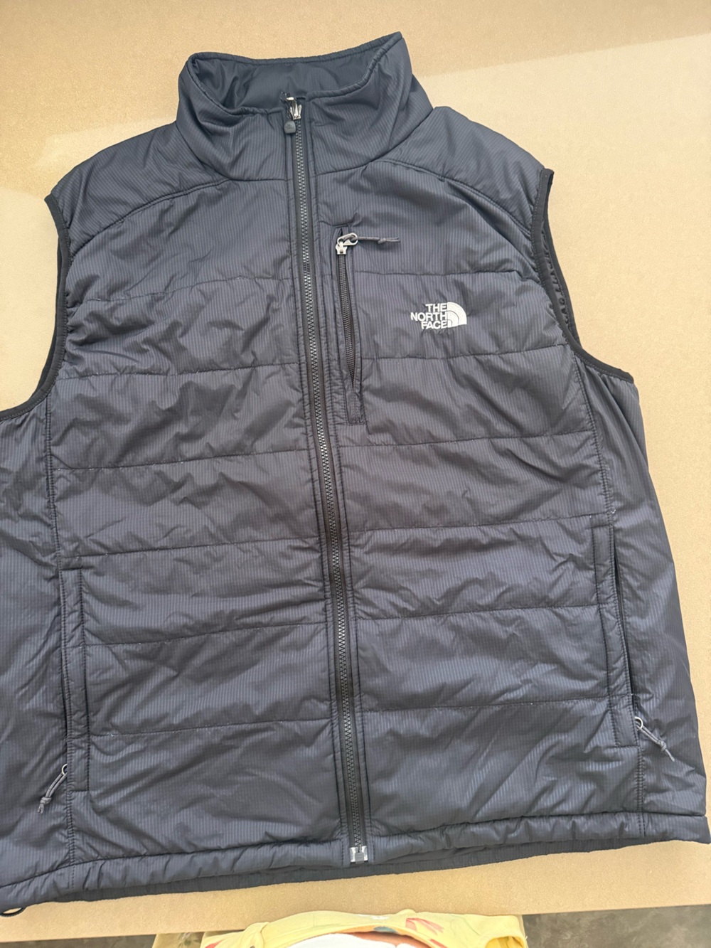 The North Face Men's Primaloft Lightweight Vest